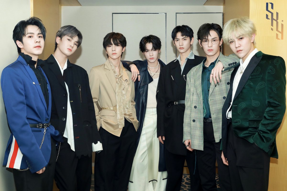 TrendingWeibo's tweet photo. #SKY for their performance at the China Cool Music Festival in Suzhou.

All photos: https://t.co/lOAp0rnECZ

#天空少年 https://t.co/o9uwmJzUgN