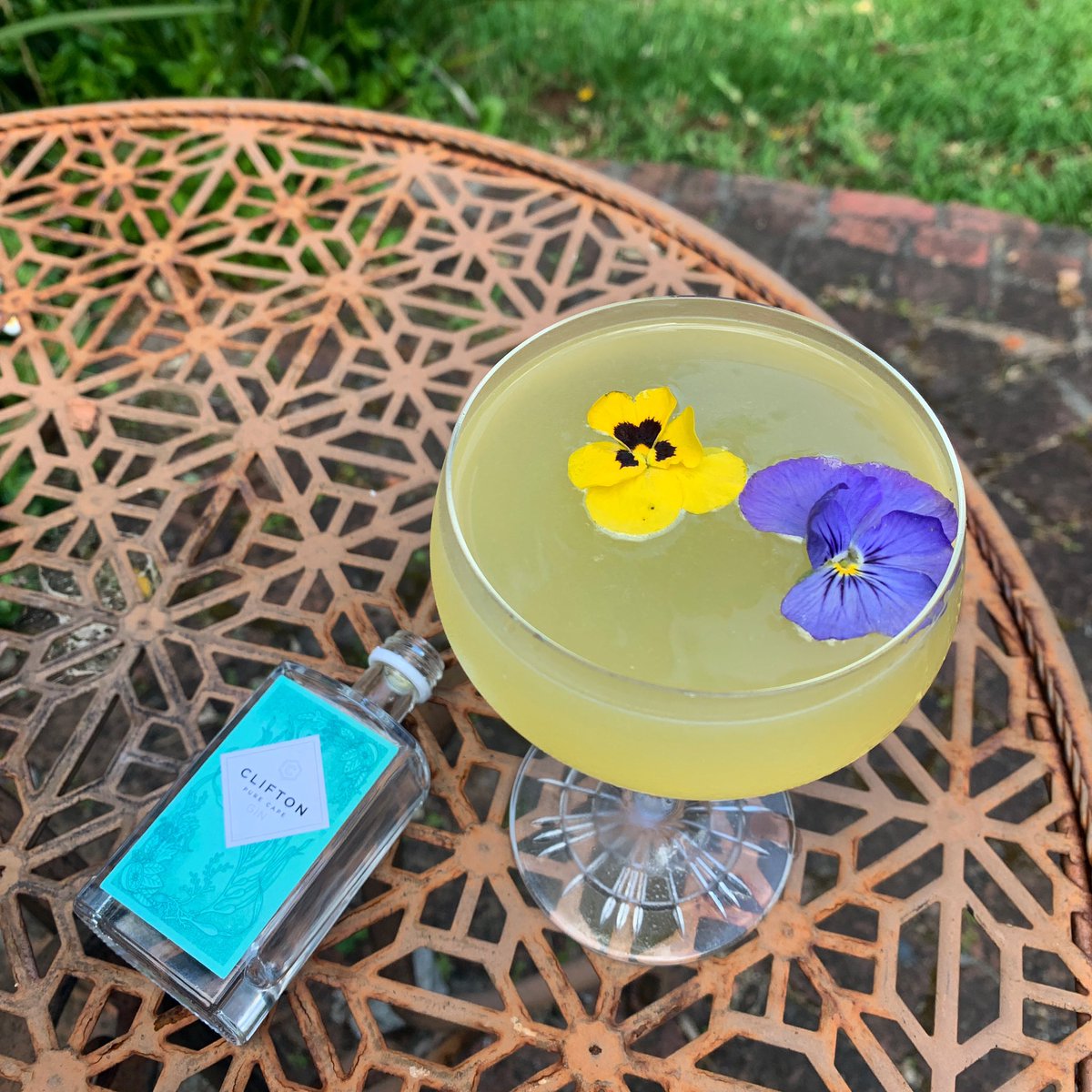 MaluLambert's tweet photo. Taking this new gin for a spin, shaken with fresh orange juice and vermouth. Good clean gin that marries well with simple, fresh flavours. https://t.co/5EjyG2bWyt