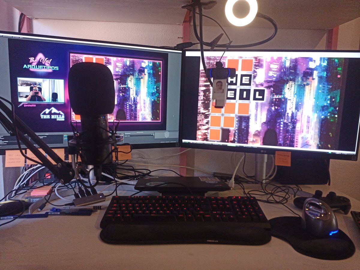 Domingo de grabación cyberpunk. Revisando arquetipos de The Veil, juego de rol distribuido por <a href="/TheHillsPress/">The Hills Press</a> <a href="/conRdeRol/">Víctor Romero</a>