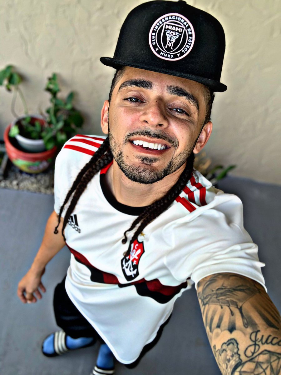 jdswag86's tweet photo. Eu tava com sede, agora achei um oásis 🚀🙌🏼🙏🏼 #BomDaY https://t.co/YiRqb179Dy