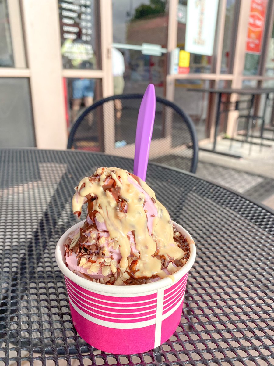 SweetByHolly's tweet photo. Have a little Sunday funday with buy one get one free ice cream 🍦
•
•
• Buy either a 6 oz or 8 oz cup and get the second one free 🤩 
•
•
• #icecream #ice #cream #sweets #sweettooth #drizzle #deal #bogo #buy #one #get #one #free #orlando #jax #orlandoflorida #orlandofoodie https://t.co/K52oPdKPG3