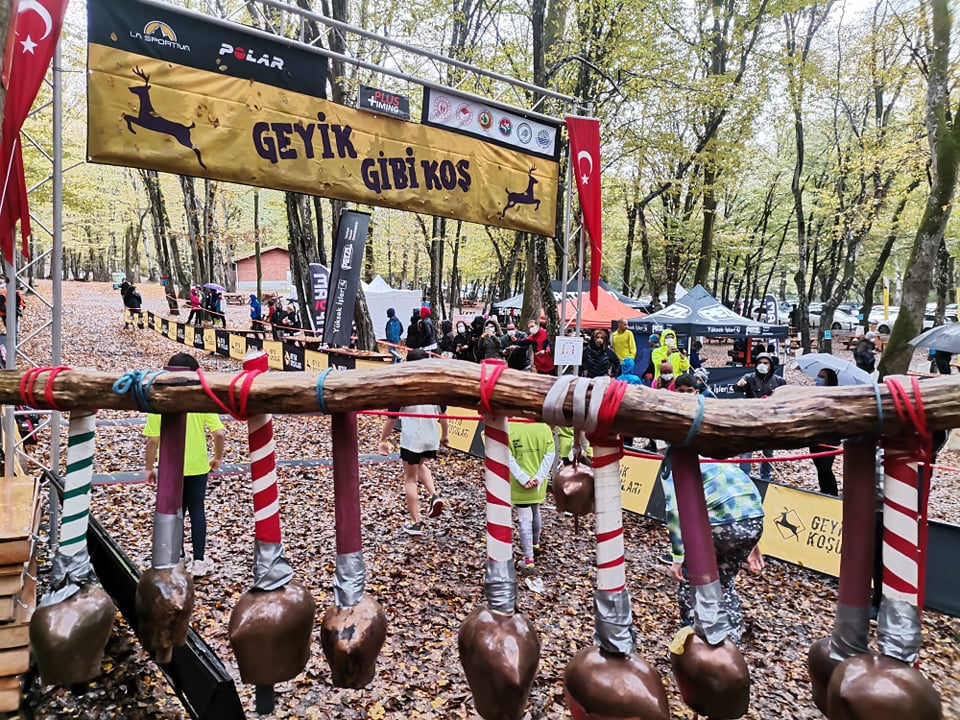 Pêşbirka “Weke Xezalan Bibeze” îro Yekşemê 22yê Cotmeha 2020an li Stenbolê di bin şert û mercên Coronayê de hat lidarxistin
📸Rawîn Stêrk / Rûdaw
