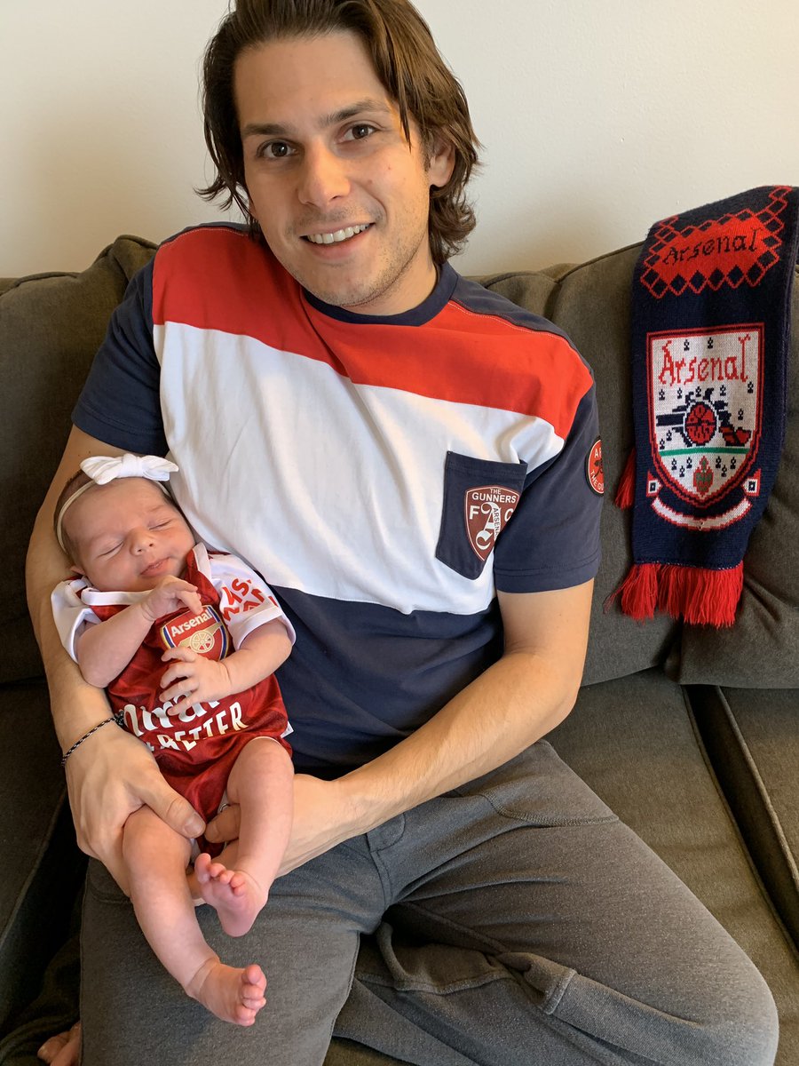 steinjesse's tweet photo. Our little gooner’s first match day! #MyPLMorning @Arsenal https://t.co/QOr2ZNnT9G