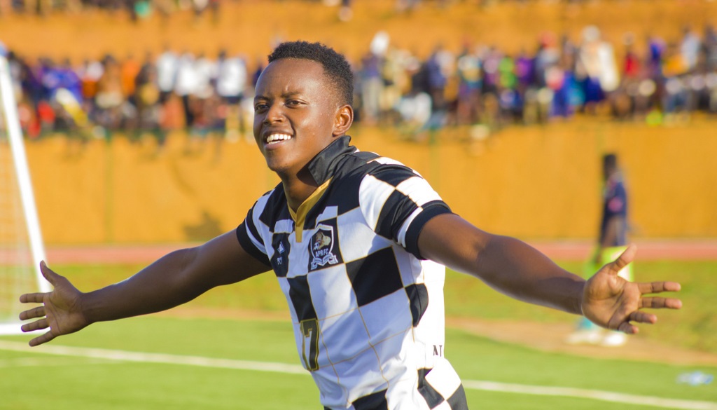 imela_christian's tweet photo. APR FC Vs Musanze FC
71' Nshuti Innocent scores for Lions
#ClubFriendlyGame https://t.co/d5DAEo83hU