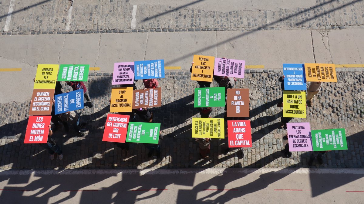 XES_cat's tweet photo. ‼️ Donem per finalitzada la #FESC2020 amb aquest collage de reivindicacions i lluites compartides!
Gràcies a totes pel suport i la feina col·lectiva!
#AireFESC per sempre!!!
https://t.co/4oc45raRoi https://t.co/jrM71ygh3p