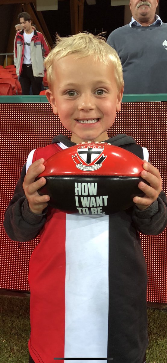 GrayNic14's tweet photo. @Corno_8 @ShaneSavage05 And this is a footy my young bloke got from @ShaneSavage05 a couple of years back too. He got a huge thrill from it and takes pride of place in his room. Good luck with what’s next. https://t.co/j20rTrdW7c