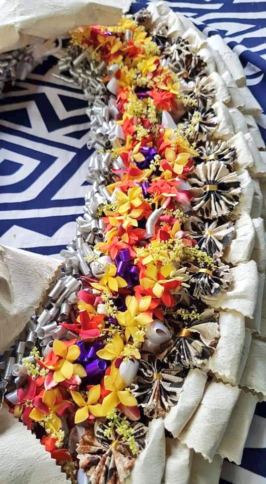 meme__kay's tweet photo. Hi #TeamFiji !! If you're having a celebration or occasion and in need of garlands, let me know 🥰 #SupportLocal https://t.co/Xg131Au5lQ