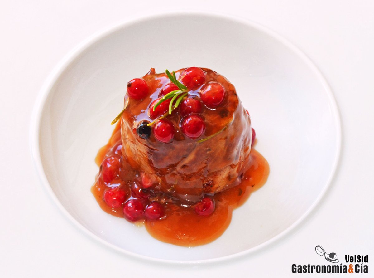 recetags's tweet photo. Ahora en el blog ❯  Doce recetas de solomillo de cerdo con frutas en su guarnición, combinaciones que son una delicia https://t.co/vANIX2Furq vía @Gastronomiaycia https://t.co/7npJueYe9j