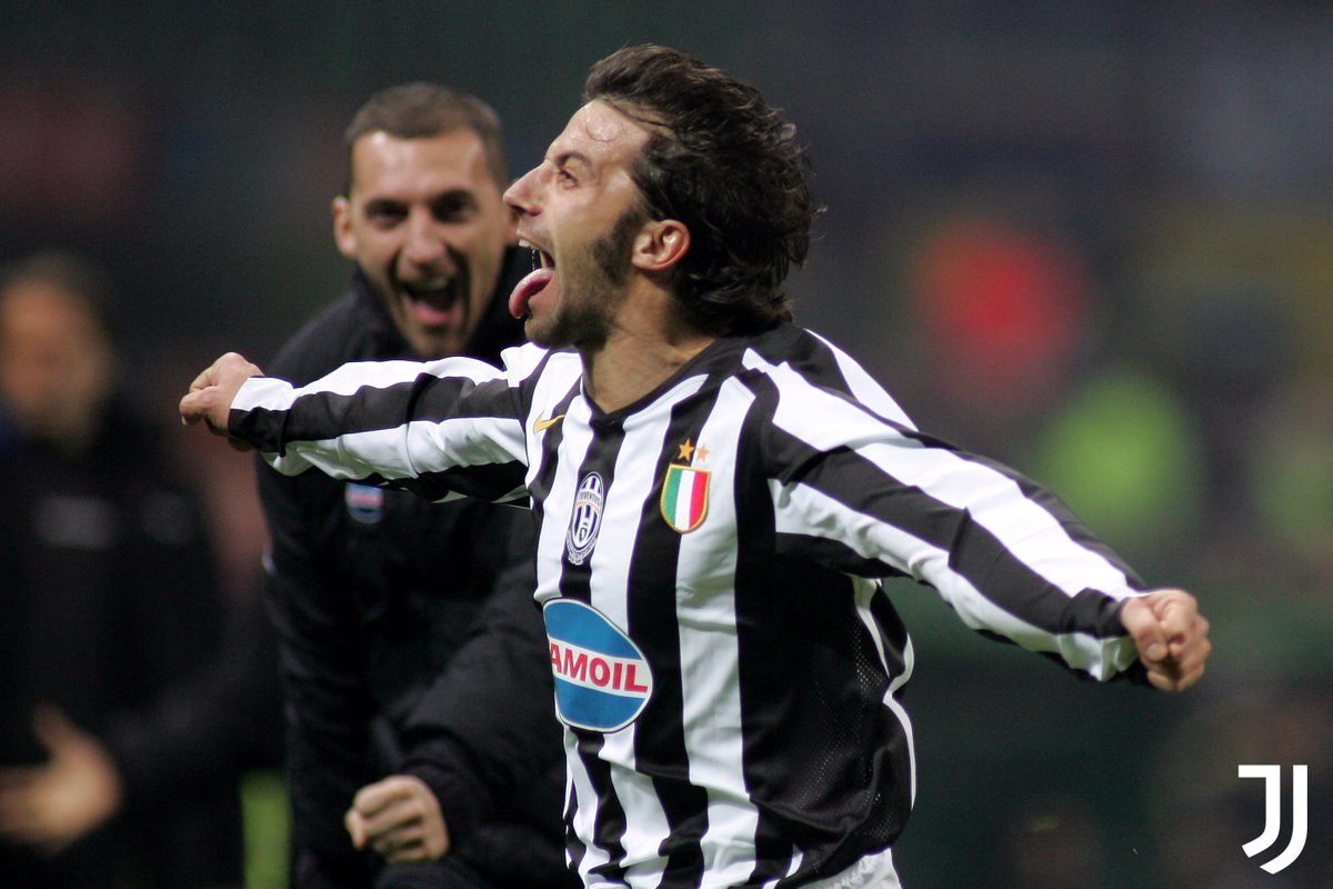 Juventusfcar's tweet photo. كلاهما يتحدث نفس اللغة 😝😝 https://t.co/VAWvu5AtSy