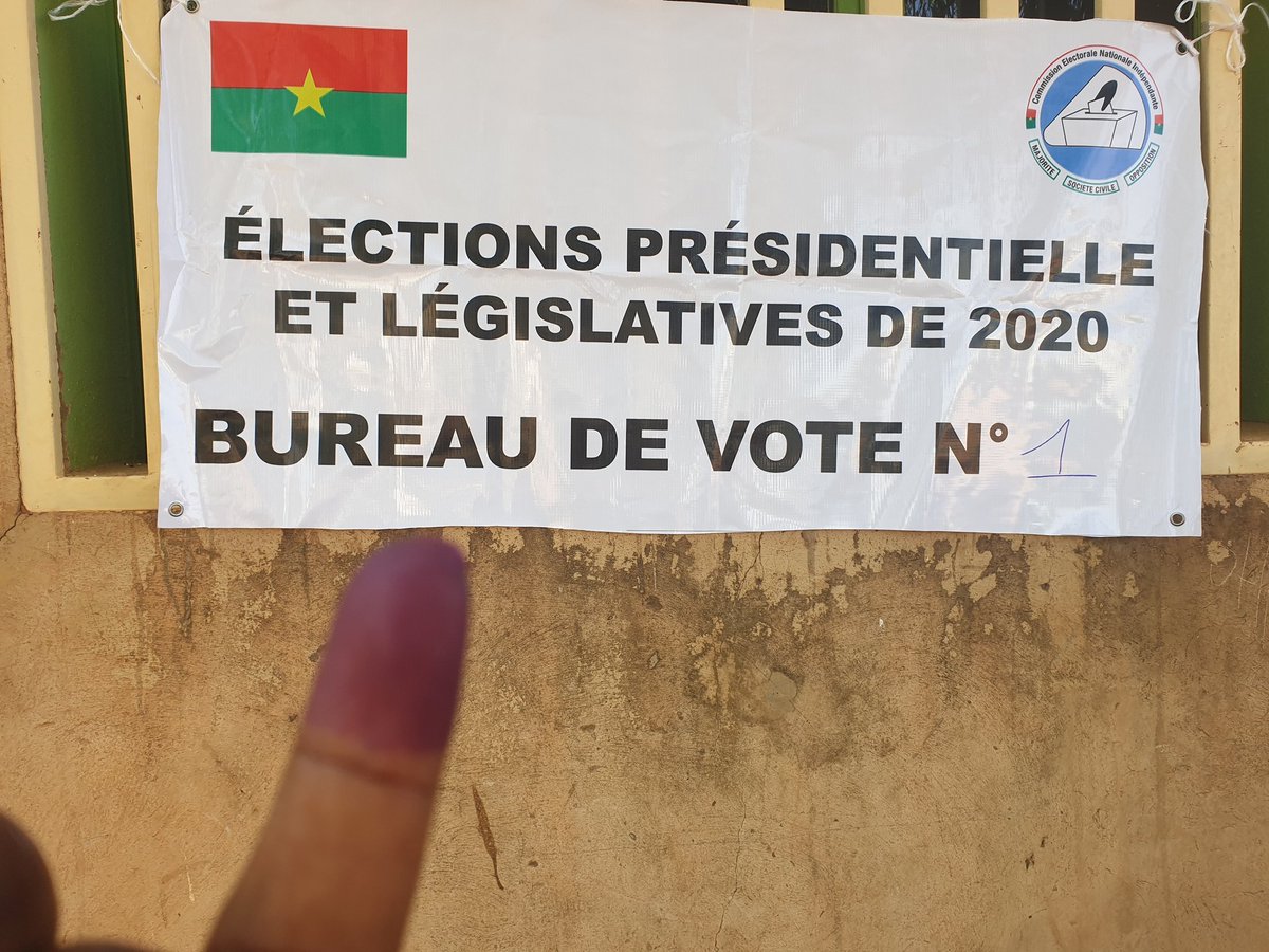 Timworld5's tweet photo. #Elections2020 🇧🇫🇧🇫

A voté ! 😊
Pour la première fois de ma vie. Je peux légitimement exiger de nos gouvernants et de nos représentants des comptes sur la gestion de notre pays. J'ai exercé un droit chèrement acquis. 

#2020ZeroViolence
#2020vérifionsavantdepublier https://t.co/HJ554gIGYH