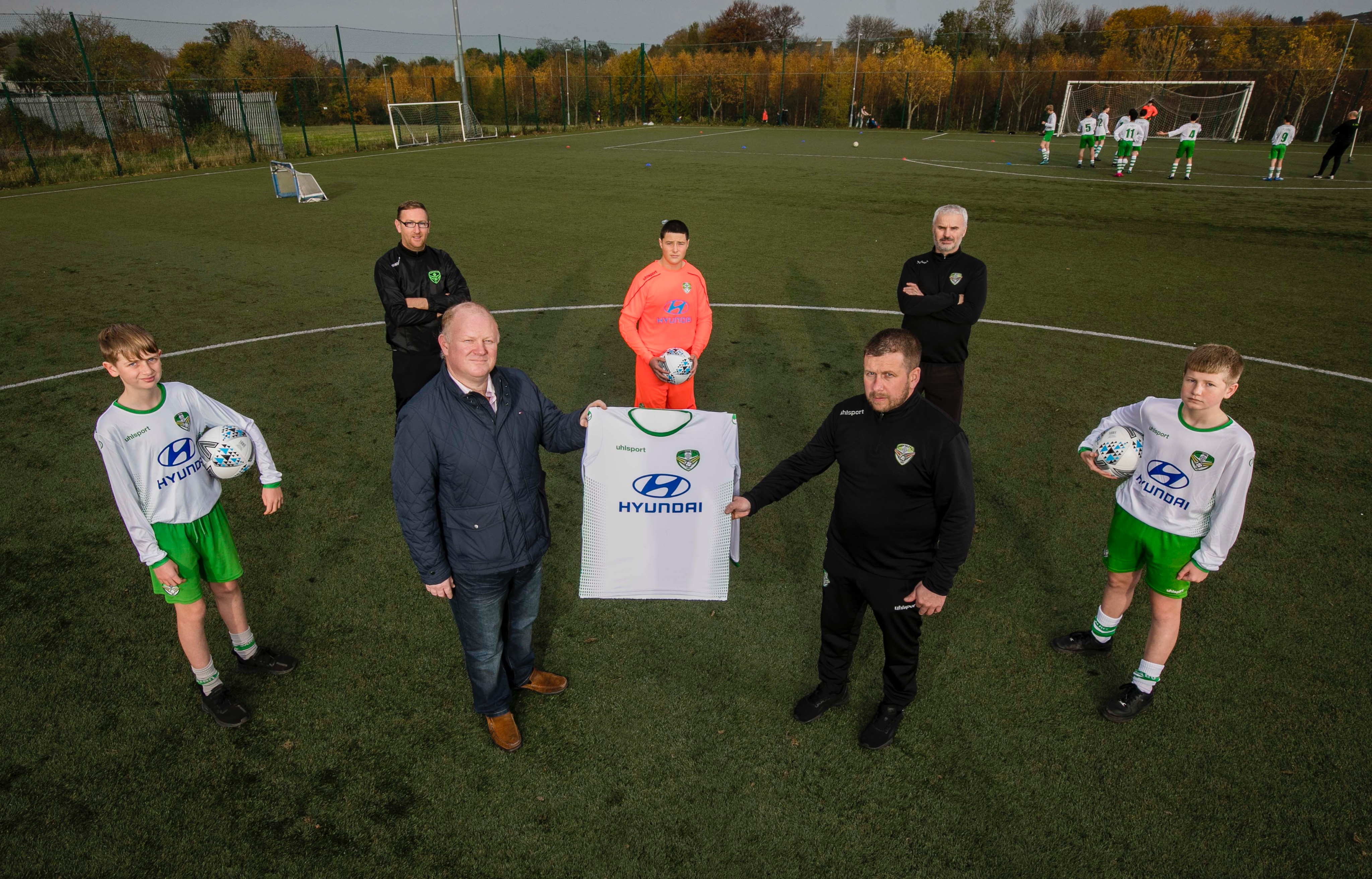 Cabinteely Fc A Huge Thank You To Club Supporters Hyundai Who Have Been Announced As Our U14 Squad Sponsors Stephen Gleeson Md Of Hyundai Ireland Presented The New Jerseys To
