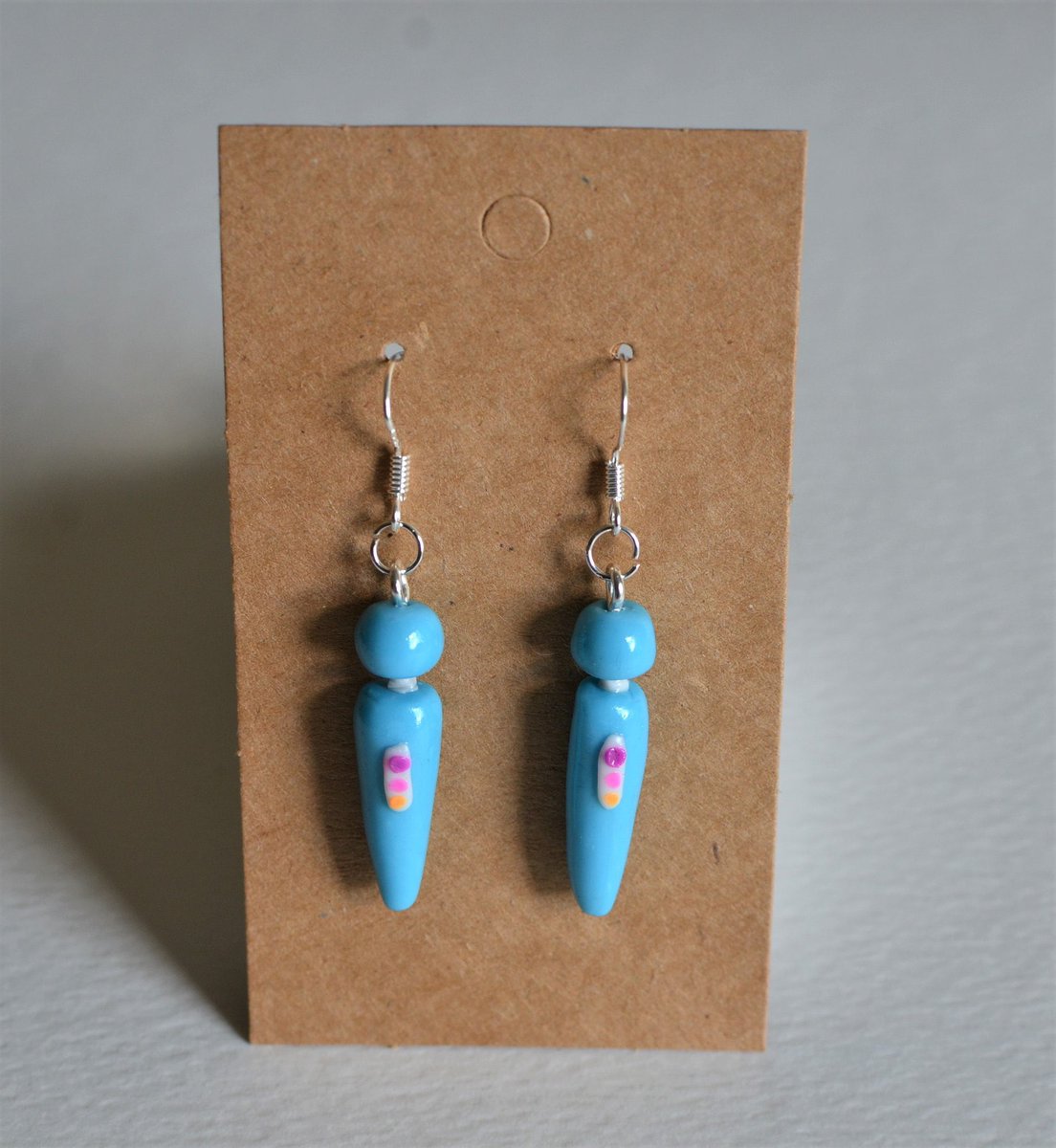 Tea & Whiskers goal is to brighten everyone’s day & with the artist’s range of cute colourful earrings you can see she brings happiness to earlobes everywhere! Visit Bríd’s Etsy shop:  https://etsy.com/ie/shop/TeaAndWhiskers