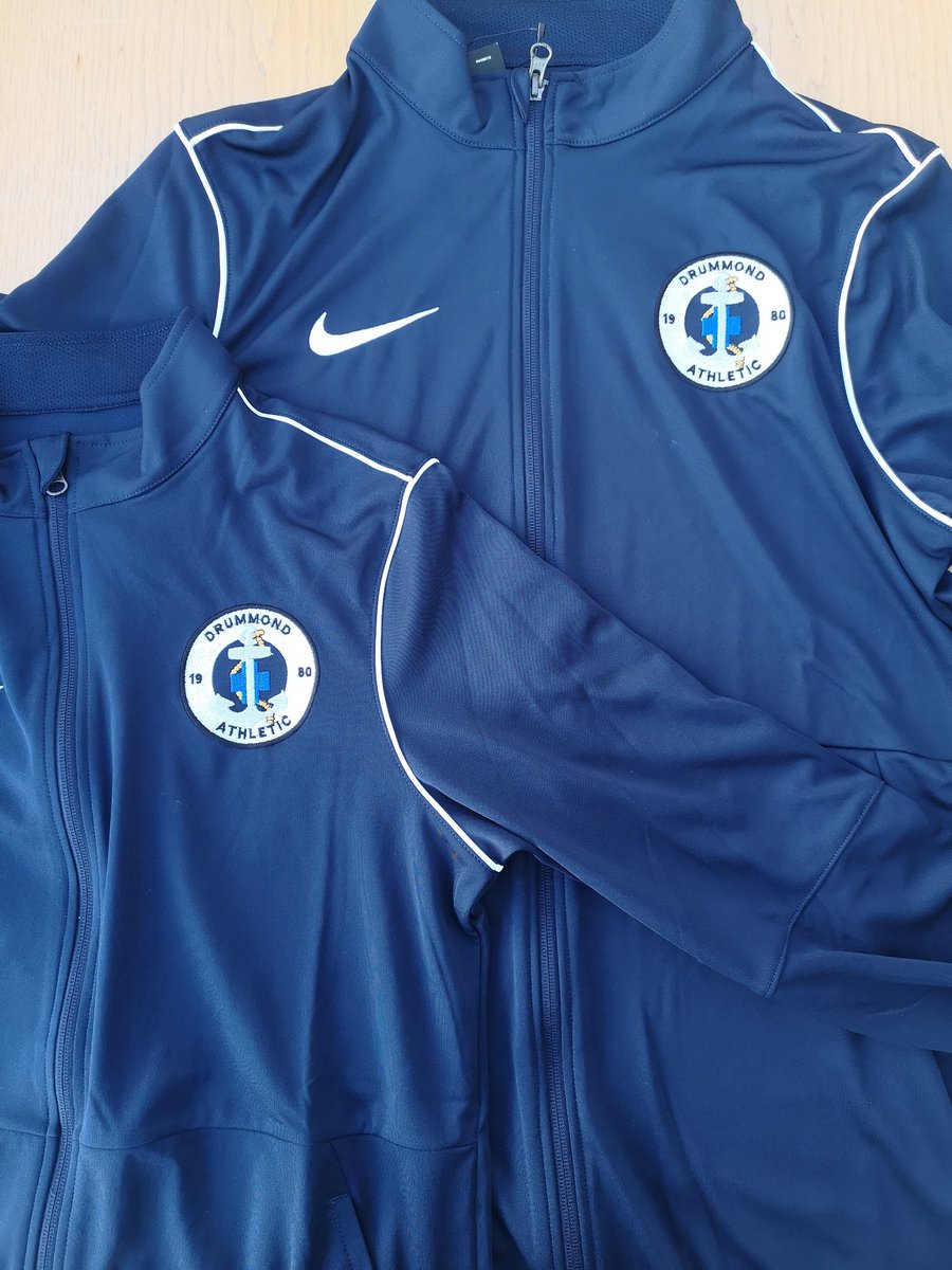 New Match day tracksuits are ready, wonder when we'll be able to use them??

Thanks to <a href="/3QSports/">3Q Sports</a> for supplying...