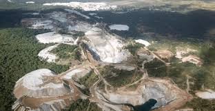 bambi_bambii200's tweet photo. The proposal by the #United Kingdom to ban the use of fossil fuel vehicles by #2030 are likely to place Zimbabwe at the forefront of the lithium mining industry, given that it is one of the world’s largest producers. 

#Vision2030 https://t.co/UwN3ELTJtx