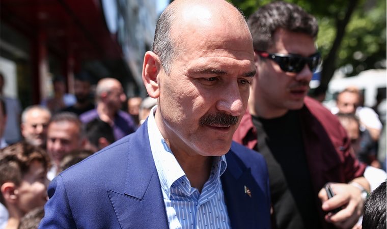 Milyonlarca İstanbullunun oyunu almış İBB Başkanı Ekrem İmamoğlu’nu Kanal İstanbul’u desteklemediği gerekçesi ile soruşturma başlatan İçişleri Bakanı Süleyman Soylu, demokrasi darlılığının en büyük kanıtıdır, istifası elzemdir.