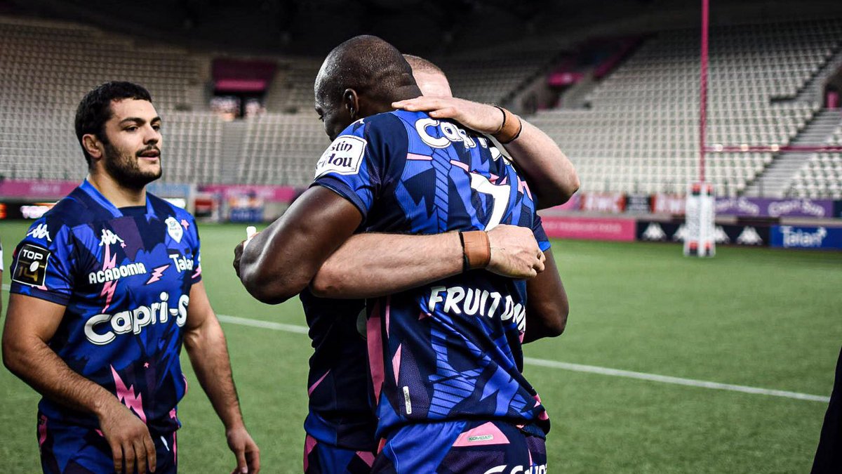 SFParisRugby's tweet photo. 😍 Lendemain d’une 3ème victoire de rang à la maison ✅✅✅

🤗 Bon dimanche à tous les supporters parisiens !

#SFPUBB https://t.co/c649Kl9Yds