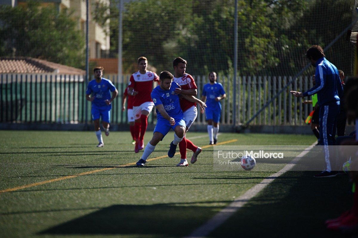 3DivisionBalear's tweet photo. 📸 @CD_GENOVA 0-3 @cdibizaip 

Las fotos de @toniferrerofoto en https://t.co/Ob3OsFrS5i https://t.co/ue1cQXYsQ2