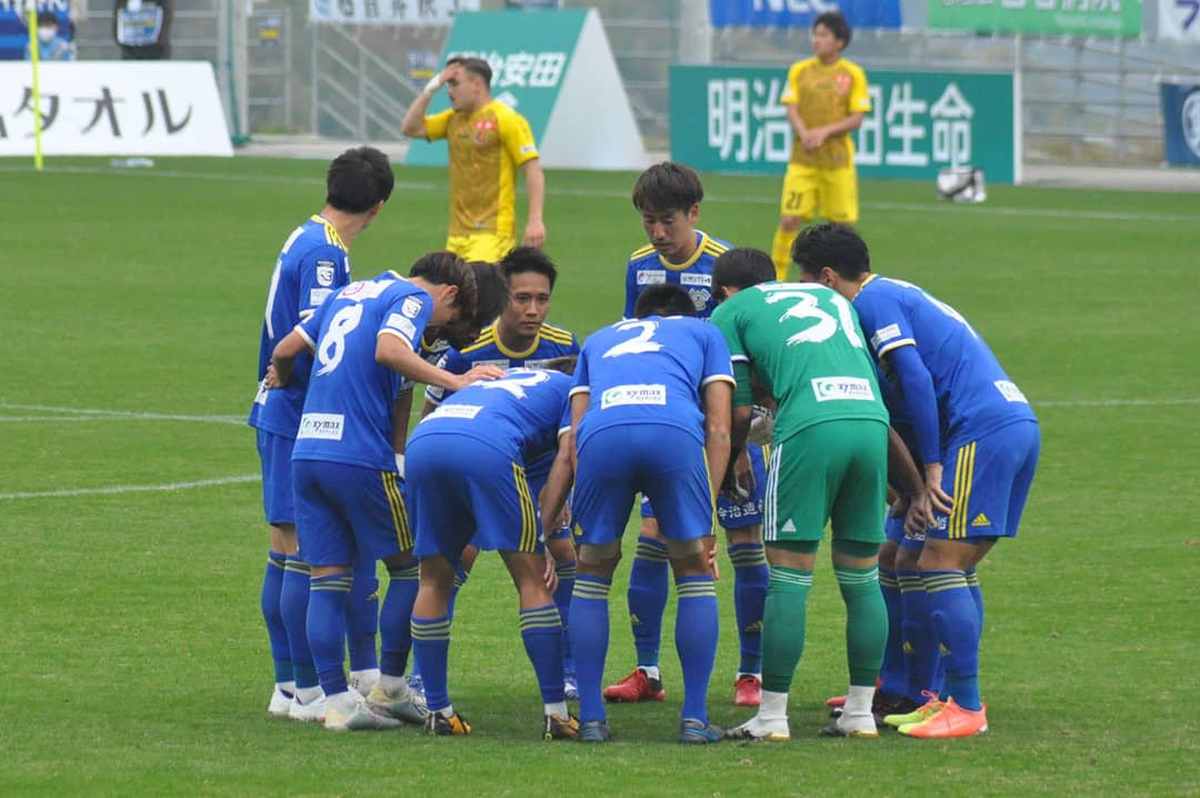 K19690502Y's tweet photo. 久しぶりの観戦

地元にサッカーチームがあるっていいですね‼️

頑張れ #FC今治 https://t.co/ApJSpevmkY