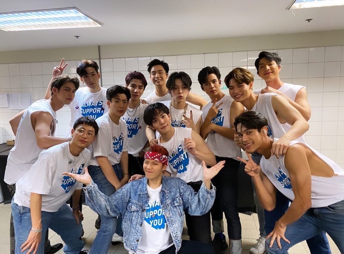 RaikantopeniPHL's tweet photo. [RAIKAN UPDATE]
Today is the last day of Fantopia 2020!🥰 An early Congratulations to all boys who gave their best in every performances! More concert to come and sana dito naman sa Philippines!HAHA

Here are some pictures! Pic palang Kilig na Kilig ka na,edi lalo na pag personal https://t.co/ia4ivfzlqn