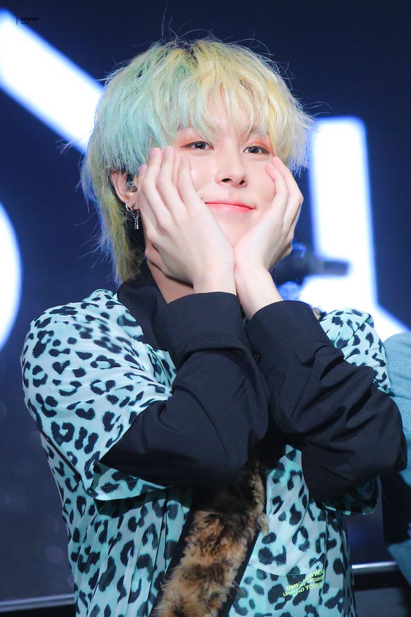 crocus0124's tweet photo. 201114 스튜디오위

🌼🌻🌺🌸

 #원위 #ONEWE #키아 #CyA #기욱 https://t.co/fpTXCY8v8m