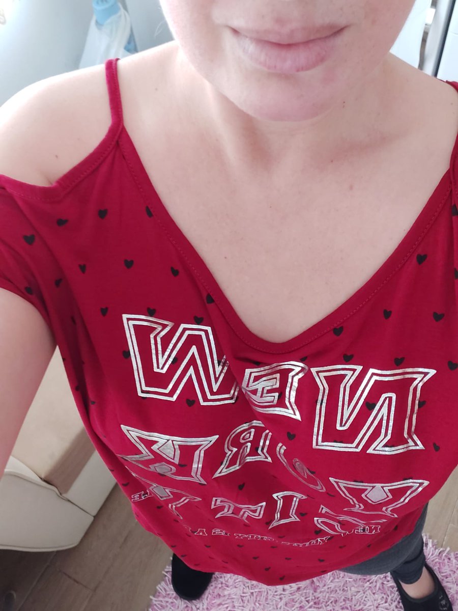 Selam arkadaşlar bugün görüşmek isteyen beyler ulaşabilir ujretler elden yerim var 05309488496