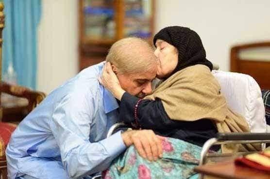 SPalijo_Office's tweet photo. مسلم لیگ(ن)کےسربراہ میاں محمد نواز شریف اور میاں محمد شہباز شریف کی والدہ محترمہ کے انتقال پر گہرا دکھ اور رنج ہوا ہے   شریف خاندان کے دکھ میں برابر کے شریک ہیں اللہ تعالی سے دعا گو ہیں کہ مرحومہ کی مغفرت فرمائے اور ان کے درجات بلند فرمائے اور لواحقین کو صبر جمیل عطا فرمائے آمین https://t.co/oW6qqfTP8N