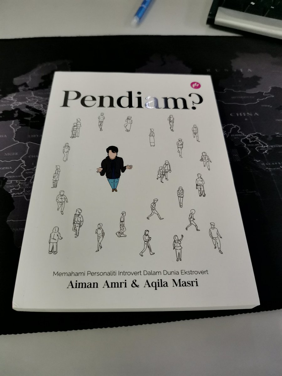 syahiranramli's tweet photo. Buku yang penuh informatif berkenaan golongan introvert. Senyap introvert pada mulutnya, dalam kepalanya bising berbicara.
#pendiam? https://t.co/pyo0OLDX5V