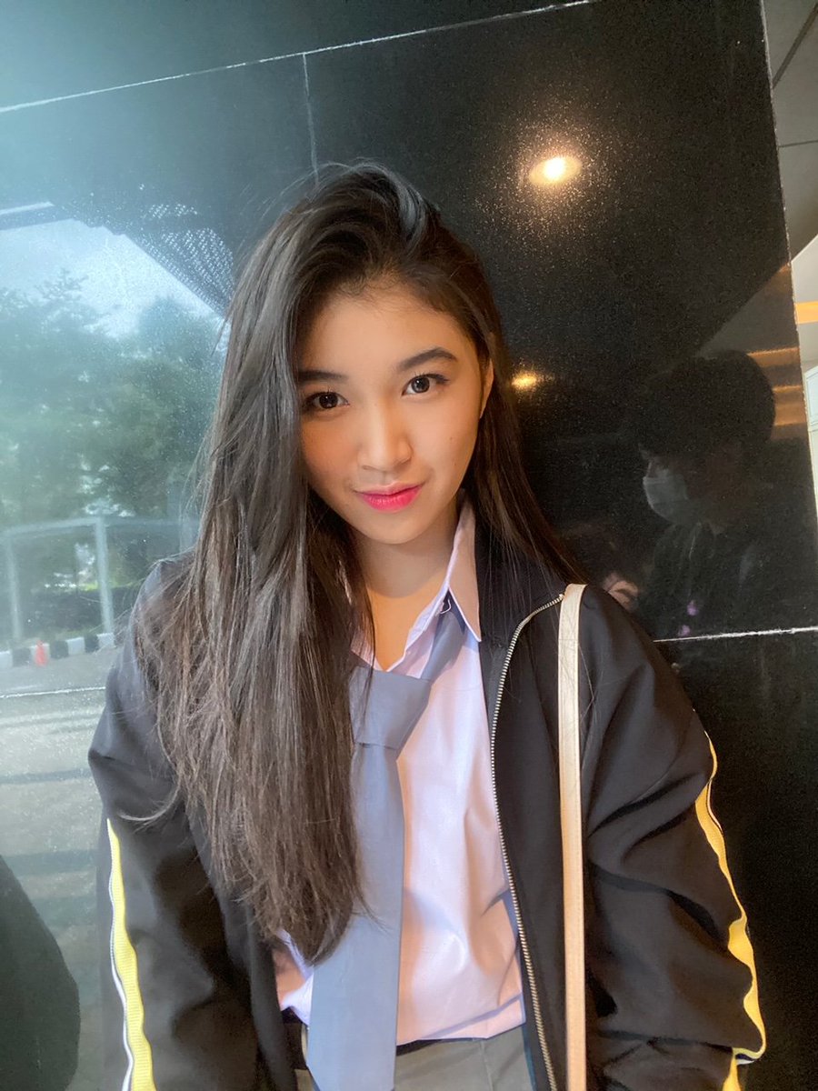 _shanindira's tweet photo. #ShanDay pict https://t.co/9Vj8lirPos