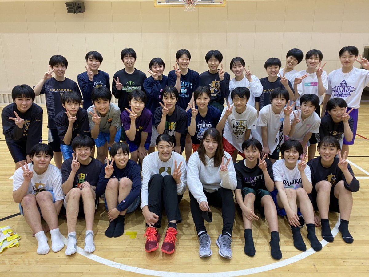 藤村女子中学高等学校 バスケットボール部より 先日の練習には コーチの篠原恵さんに加えて山本千夏さんがいらしてくださいました お２人は富士通レッドウェーブの同期入団の元チームメイトです 詳しくはこちらをチェック T Co
