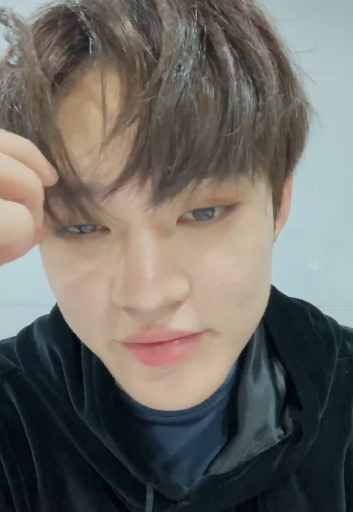 ZCLFEED's tweet photo. #CHENLE #천러 #辰乐 https://t.co/9lmiwttGLT