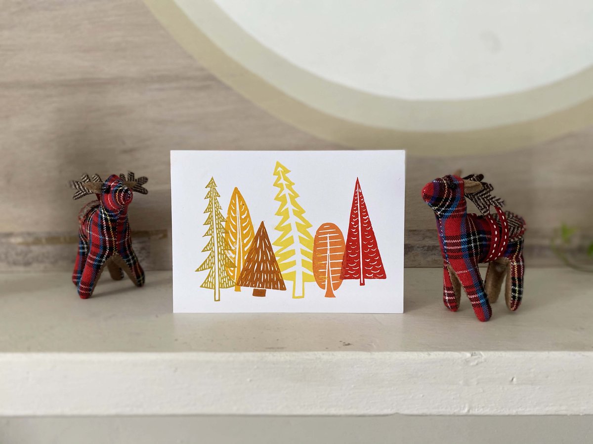 quintsprints's tweet photo. #Autumntree cards: https://t.co/hwD3eOumiQ

#art #artist #print #printmaker #printmaking #lino #linocut #linoprint #reliefprint #tree #trees #autumn #autumnal #autumncolors #colour #localartist #shoplocal #handmade #handprinted #cards #red #yellow #orange #christmas #giftideas https://t.co/bqCqaTUePH