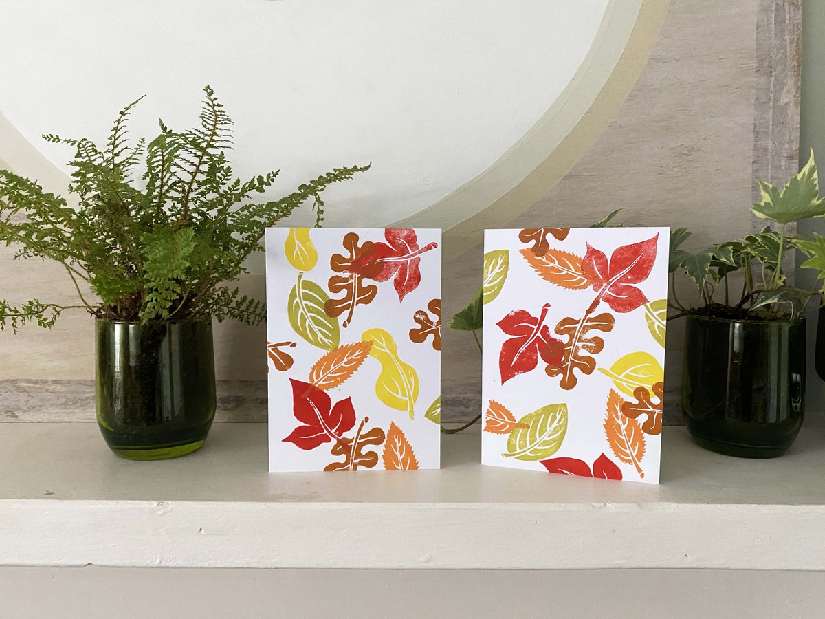 quintsprints's tweet photo. Leaf cards: https://t.co/GRYPXI6k5U

#art #artist #print #printmaker #printmaking #lino #linocut #linoprint #reliefprint #leaf #leaves #autumn #autumnal #autumncolors #colour #localartist #shoplocal #handmade #handprinted #greetingcards #cards #red #yellow #orange #giftideas https://t.co/4FYzCjxUHP