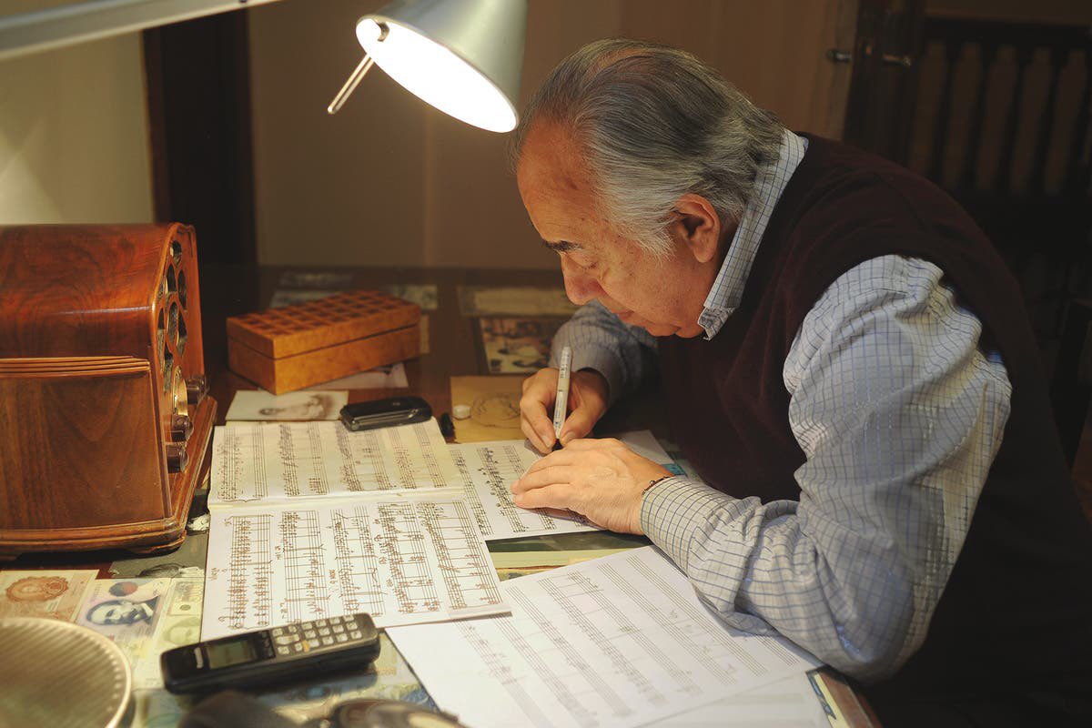 El legado de nuestros músicos es fundamental para nuestra cultura 
Manolo Juárez. Su hija relanza la obra del notable pianista y promete material inédito y un documental <a href="/morajuarez/">juarez mora</a> 
Por Mariano Del Mazo <a href="/LNRevista/">LA NACION Revista</a> <a href="/javiernavia/">Javier Navia 🇺🇦</a> 
lanacion.com.ar/2511758