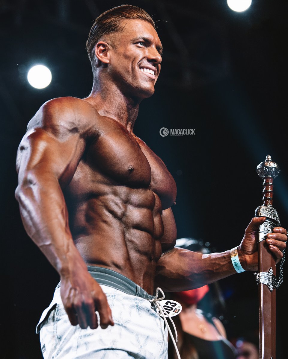 MagalhaesWeb's tweet photo. Simplesmente um Show PRO da @musclecontestinternational

Parabéns @caikepro 👋

#musclecontest #musclecontestinternational #npc #menspro #pro #procard #bodybuilding https://t.co/e32XRYBU0z