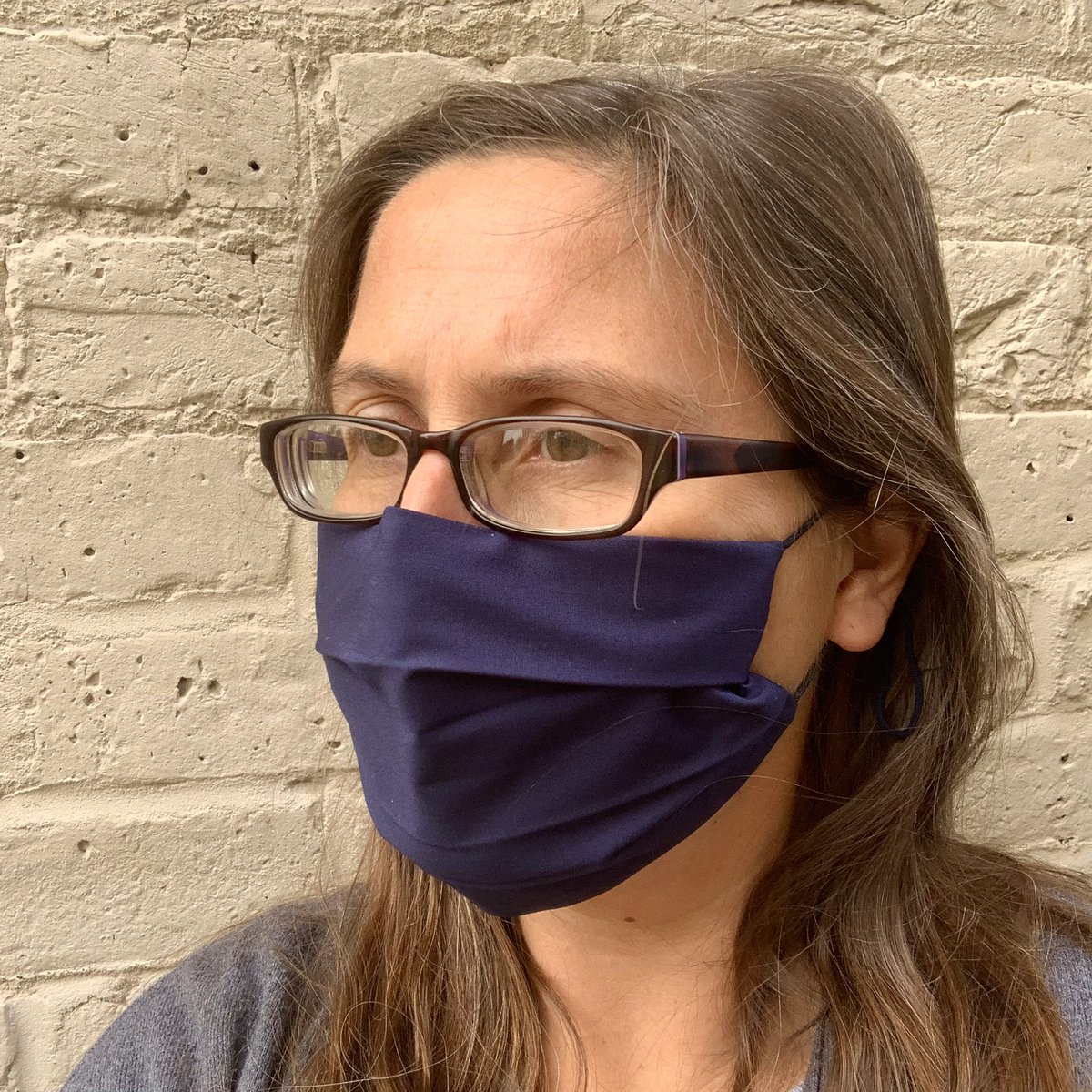 SewingSeaside's tweet photo. New to the #Etsy shop today!! - Dark blue, handmade cotton face masks!

Available from kids to Adult Large &amp; made from a double layered, soft cotton fabric &amp; feature a built in nose wire, filter pocket &amp; adjustable ear loops

For all the details, visit https://t.co/RC2bkocW17 https://t.co/WOghEyrxU8