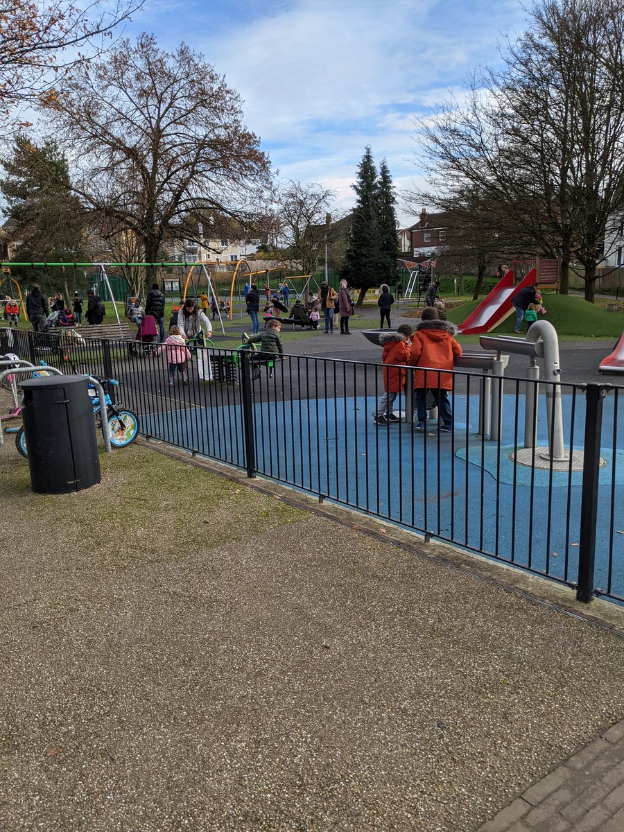 WaterColourRA's tweet photo. @BramhallNatalie @Alf_Newman @Cllr_Mark_Brunt Really? https://t.co/79EGruIKfS
