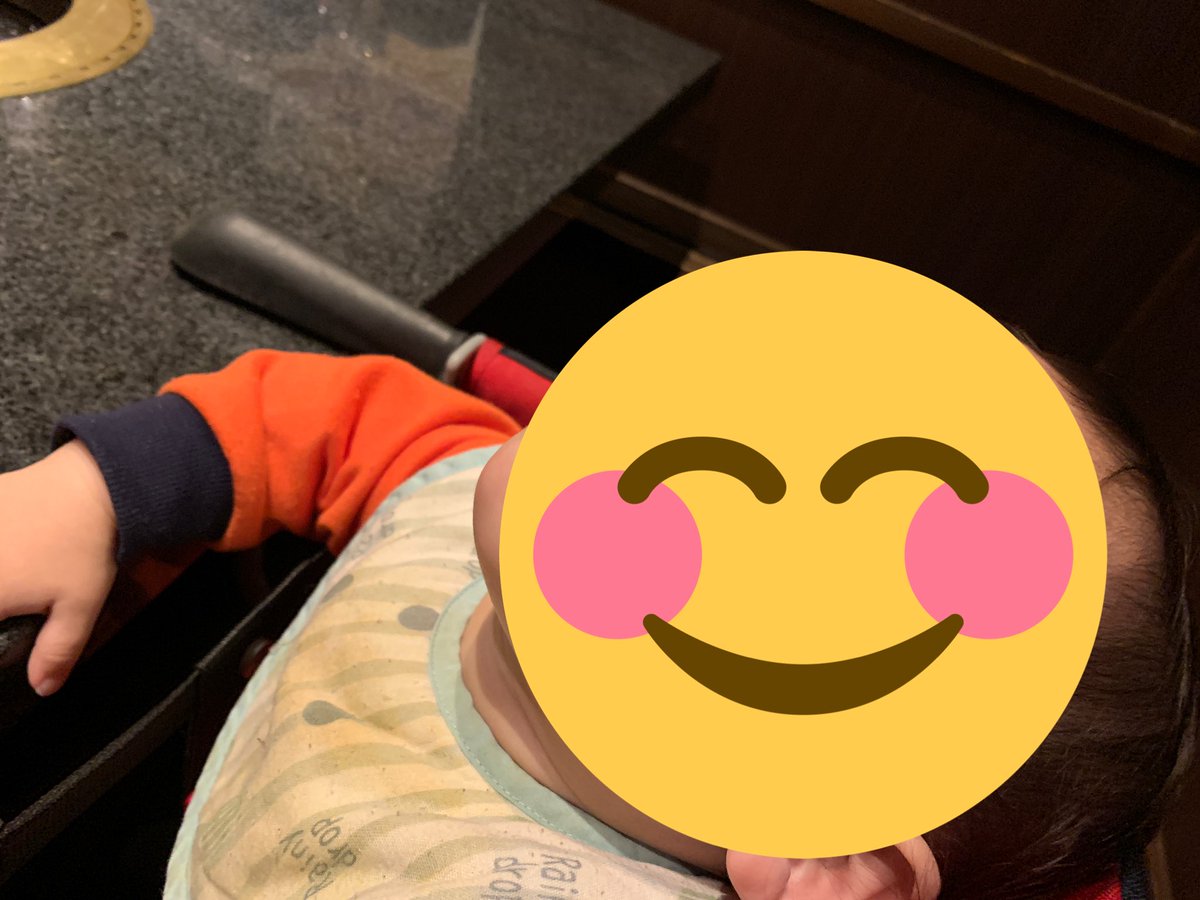 もけ 焼肉屋さんでお腹いっぱいお米を食べた息子が座ったまま爆睡してる プライバシーで顔隠してるけど すごく見せてあげたい もけ 焼肉屋さんでお腹いっぱいお米を食べた息子が座ったまま爆睡してる プライバシーで顔隠してるけど すごく見せてあげたい
