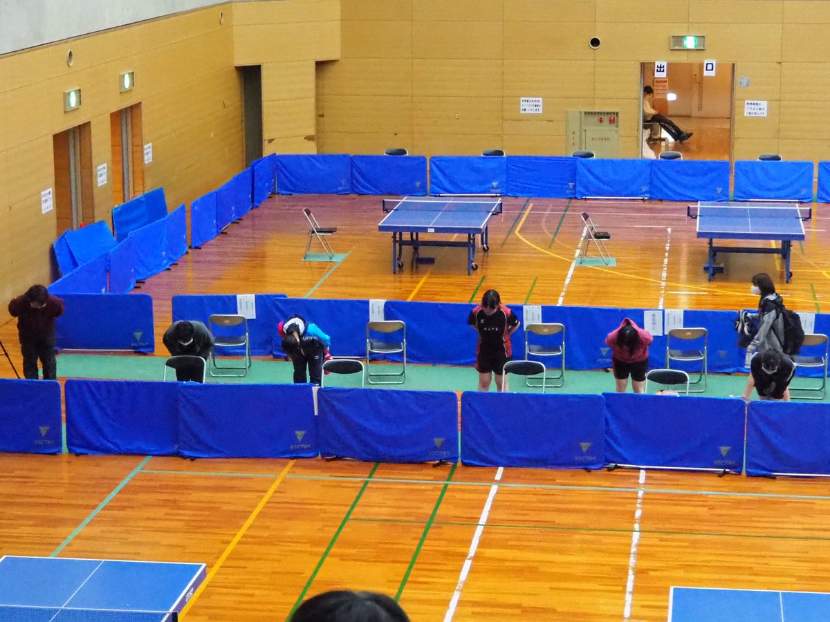 HUTEtabletennis's tweet photo. こんばんは！
本日より秋季関西学生リーグが始まりました
初日の11/22(日)は女子が京都橘大学さんと試合でした
1 浅原1-3伊藤
2 近藤0-3園田
3 田中3-0神尾
4 宮﨑0-3上原
5 松本2-3薮田

1-3で兵教大が敗北しました
残りの試合も全力で頑張ります💪 https://t.co/UNCvCxHJjz