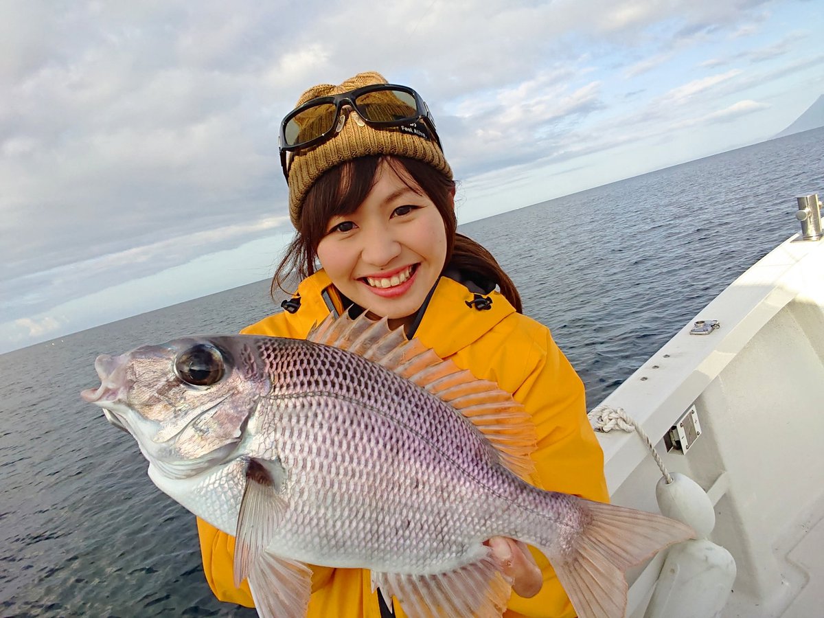 ayumi_uezono's tweet photo. 真鯛かと思ったら
シロダイ🐟
お目めがくりくりで
淡いパープルカラーの
キレイな魚です♪
#釣り #フィッシング #fishing #kagoshima
#鹿児島釣り #佐多岬 #船釣り #ジギング
#ロックフィッシュ #ロックフィッシング
#シロダイ #オフショア #offshore #DAIWA
#ダイワ #SFA2018 #上園歩美 #女子 https://t.co/oH1Lhaz2yw