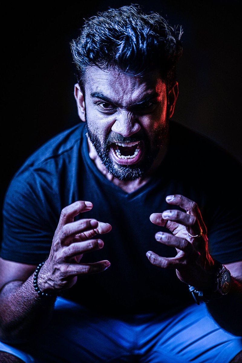 Krisnasumanth's tweet photo. "ROAR" for what you dreamed of......✊✊

#clickby : @SashankSoorada
#EC @ROCKRAV1
Thanks both❤️❤️
:
:
#indoorphotography #photoshootlover #angrylook #redlighting #vizag #actorslife #movies #photoshoottime #filmactor #kanabadutaledu #1995VaishalyapuramloOorvasi 
#sukranthveerella https://t.co/SThCxn0Cn7