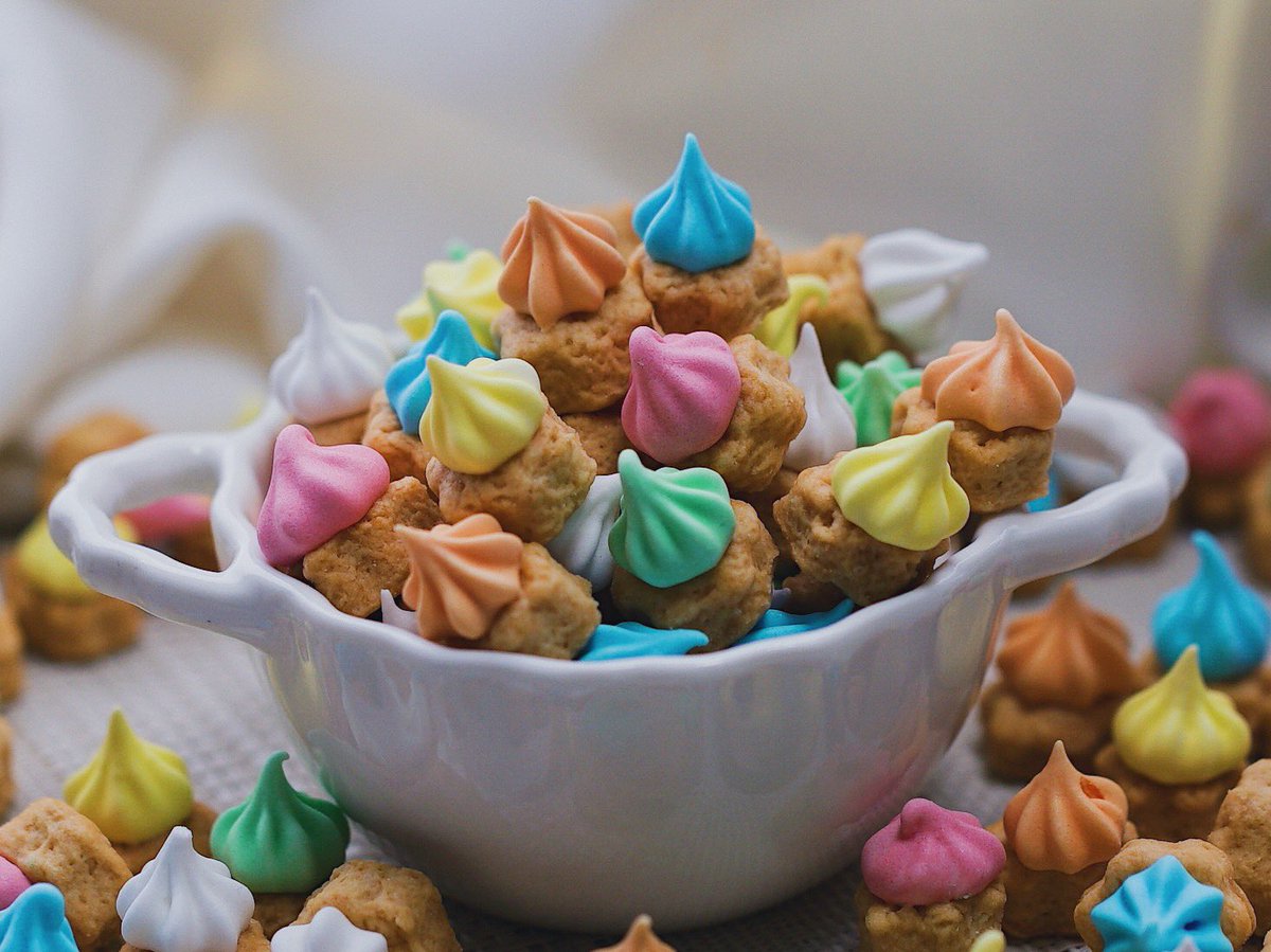 [Thread] Here& #39;s my super easy recipe for our childhood Iced Gems! Super simple, cheap and MUCH more satisfying than the store-bought ones.