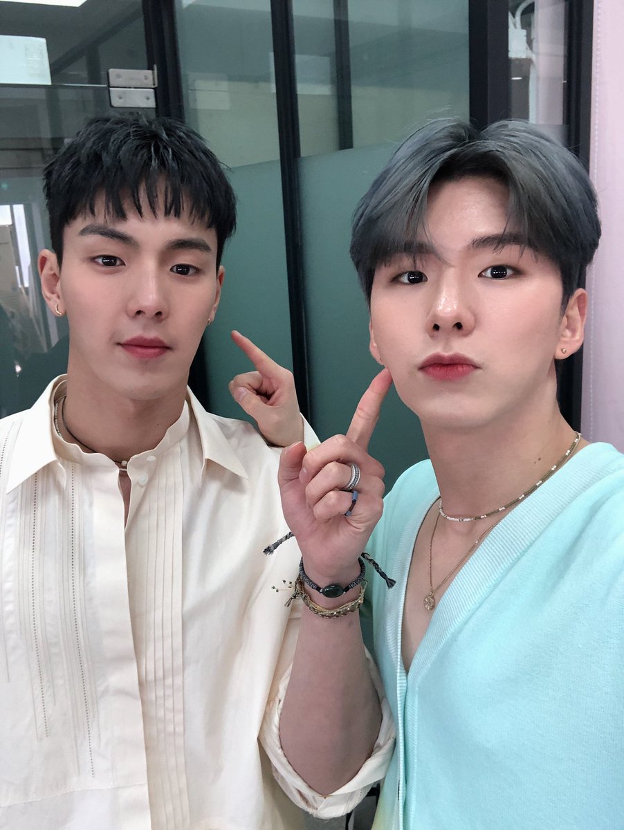 OfficialMONSTAX's tweet image. 기현아 생일 축하한다 항상지내보면서 느끼는거지만
나도 그런편인데
 내가 아는사람중에 너가 제일 우직한사람인거같다
사랑하고 건강하고 항상 행복해라 ㅎㅎ #셔누 #기현이라는_하모니가_탄생한날