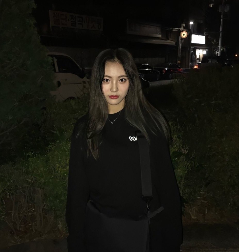 girl group night photos to prove that they don't need the snow app — a very necessary thread