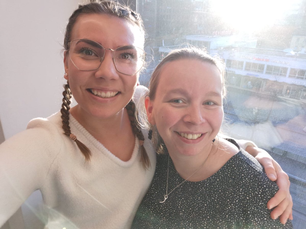 SPRNuoret's tweet photo. Perjantaina @PunainenRisti hallituksen kokouksessa vahvistettiin @SPRNuoret valtakunnallisen nuorisotoimikunnan kokoonpano 2020-2023 ja tänään varapj @SannaMantysaari ja pj @Laurammus on jo täysillä hommissa miettimässä ensi viikonlopun kokouksen sisältöjä! Tästä tää lähtee! 🎉 https://t.co/DBC6eJOiWr