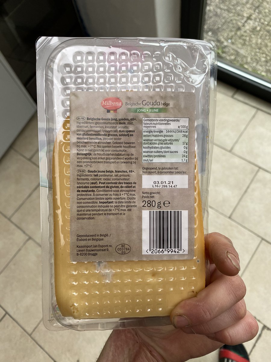 schlangie's tweet photo. @LidlBelgium vrijdag gekocht bij jullie, is het normaal dat de producten ze rap slecht worden...? 🤔 mag nu weeral inkopen doen #geldgroeitopmijnrug https://t.co/sJikMoTPF8