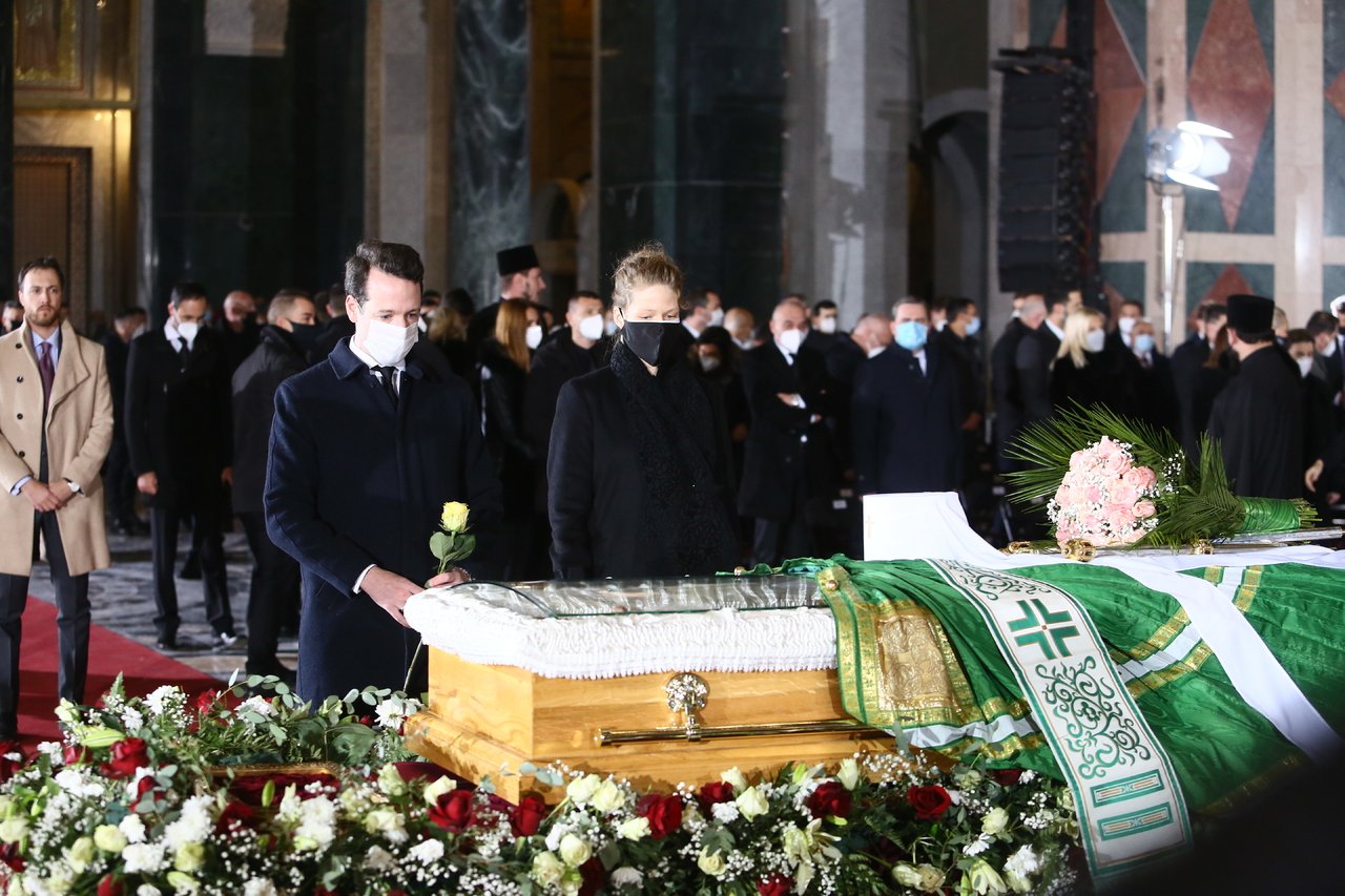 20 прощание. Похороны Патриарха Иринея сербского. Филиппа Литвинова похороны. Гроб принца Филиппа.