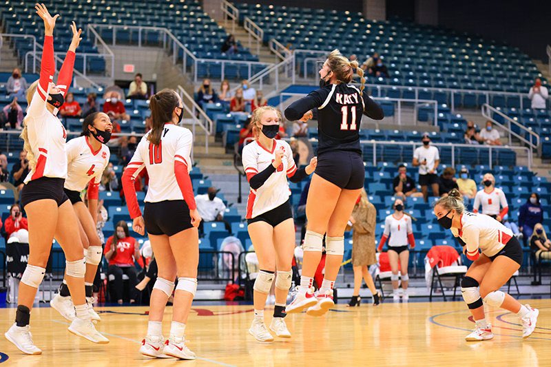 🚨2nd Round of Playoffs🚨

🆚 @BellaireVball 
🗓 Monday 11/23 
📍 Merrell Center
👜Clear bag policy 
⏰ 7:00
🎟 $5 at the door or KISD - 19-6A, THSCA, TGCA, THSADA, Gold Card
📸 <a href="/ramzr/">Rams Reyna</a>