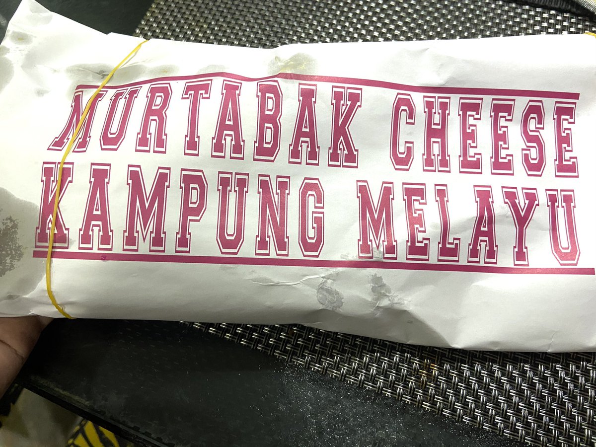 Marina_Ibrahims's tweet photo. Murtabak Cheese Kampung Melayu.Daging tebal mantap. https://t.co/PC9wQknLCk