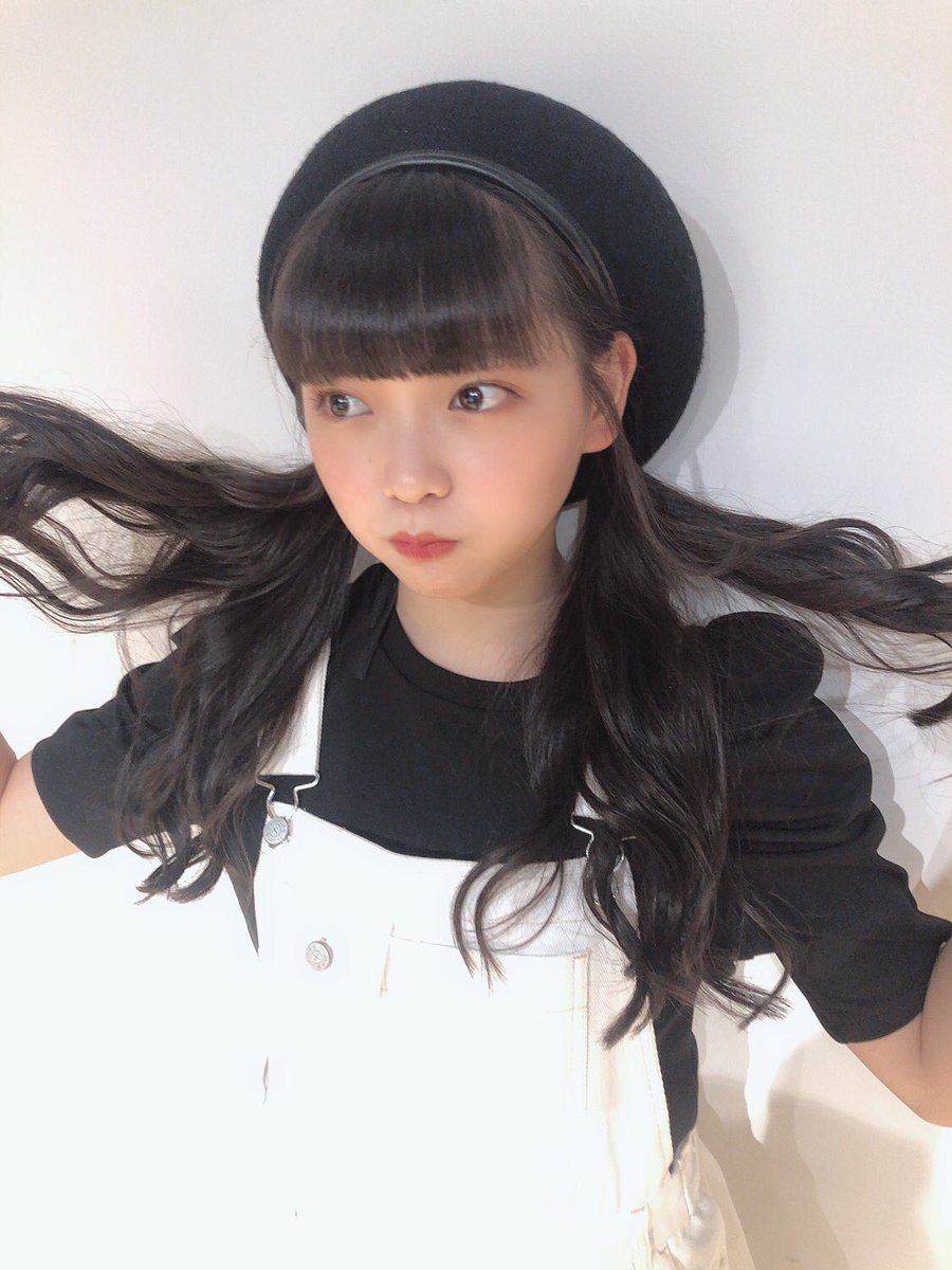 himeri_momiyama's tweet photo. 私ものせる〜🙋‍♀️

#いいツインテールの日 ♡
#ラストアイドル #籾山ひめり https://t.co/GAvtVcXh2K