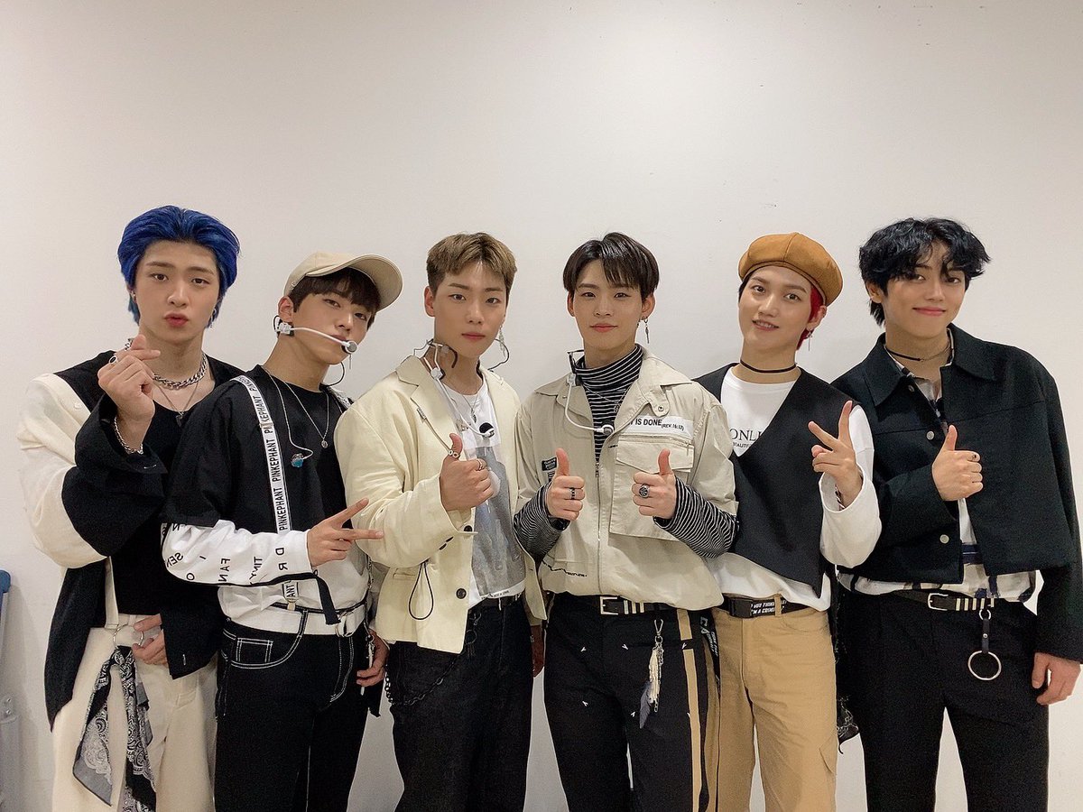 [#LightONF] 2020 K-COMMUNITY FESTIVAL 📸

무대 뿐만 아니라 전통 탈춤까지 선보인 온앤오프와 함께 즐거운 시간 보내셨나요❣️

#온앤오프 #ONF